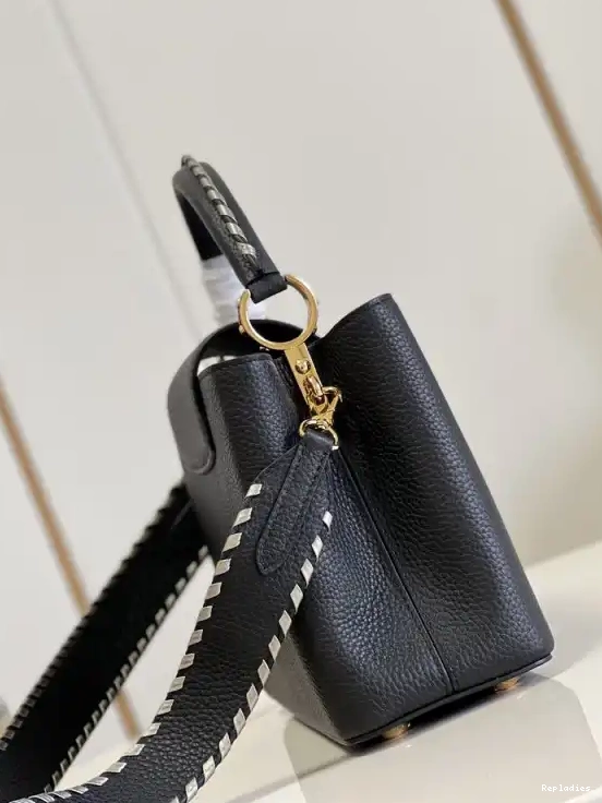 Fake Louis Bags LOUIS MM VUITTON CAPUCINES 0507